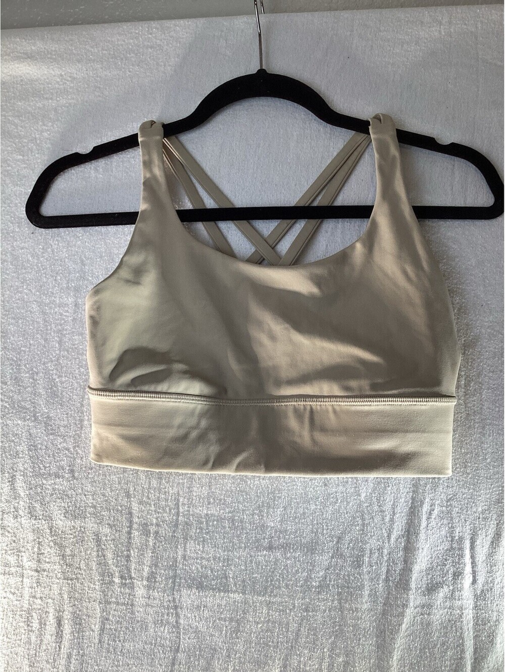 Lululemon Energy Soft Sand Strappy Crisscross Straps Bra Size 10